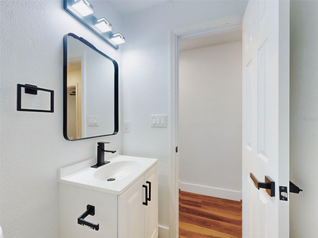 410 Inwood Avenue , New Smyrna Beach, FL 32168 Photo