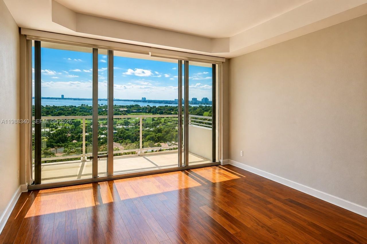 5600 Collins Ave, Unit 17G, Miami Beach, FL 33140 Photo