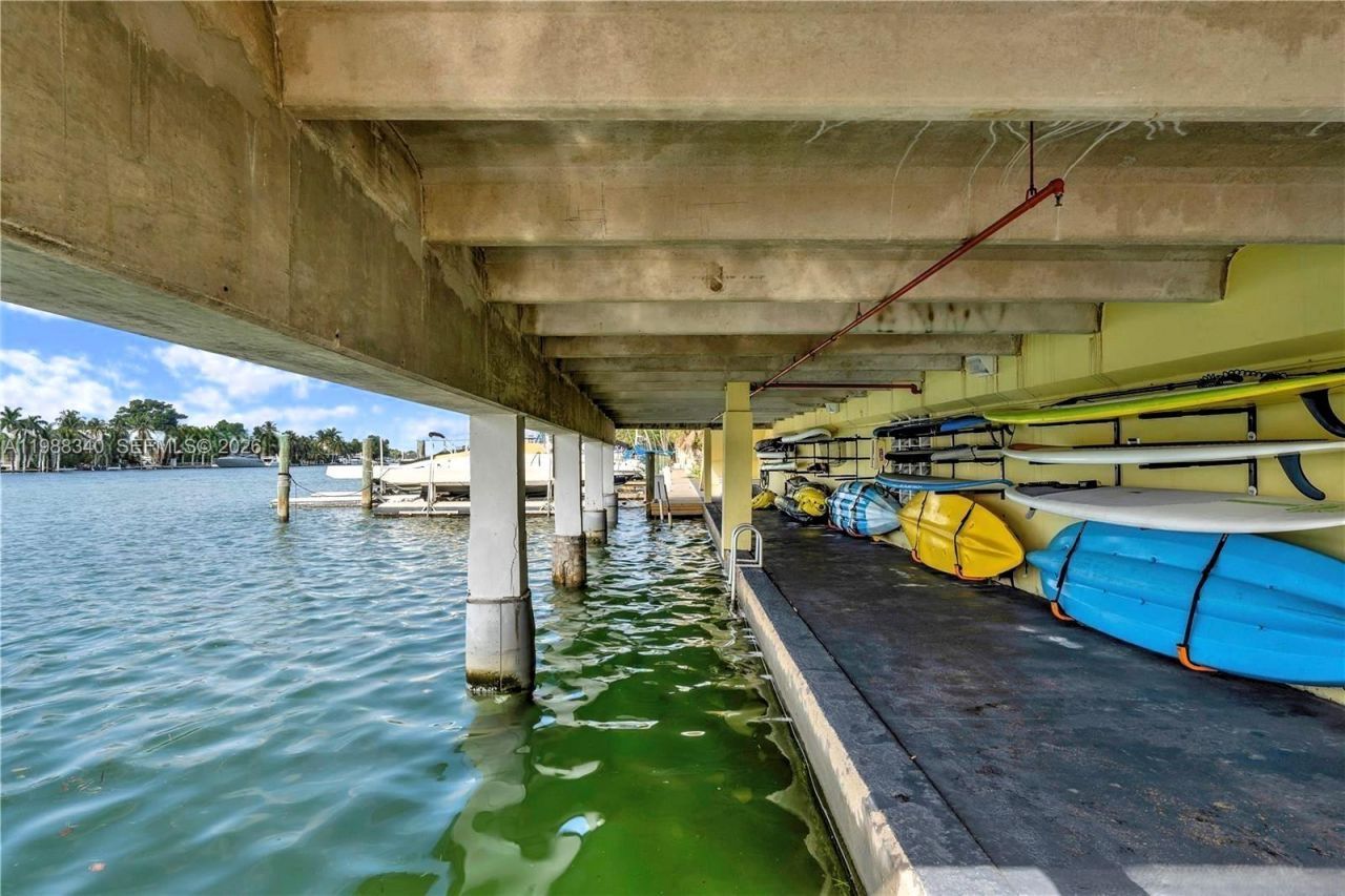 5600 Collins Ave , Unit 17G, Miami Beach, FL 33140 Photo