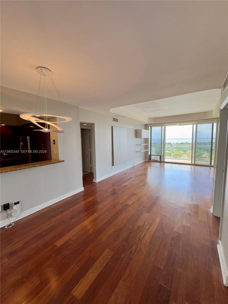 5600 Collins Ave , Unit 17G, Miami Beach, FL 33140 Photo