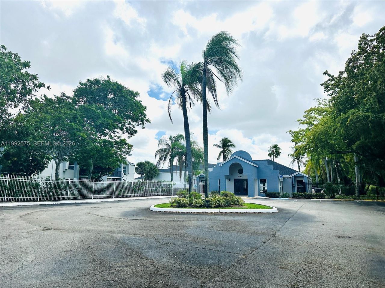 481 SW 113th Way , Unit 481, Pembroke Pines, FL 33025 Photo