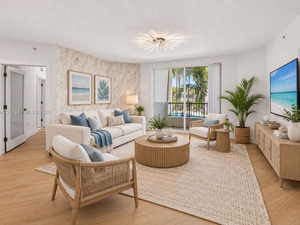 2401 NE 65th St, Unit 205, Fort Lauderdale, FL 33308