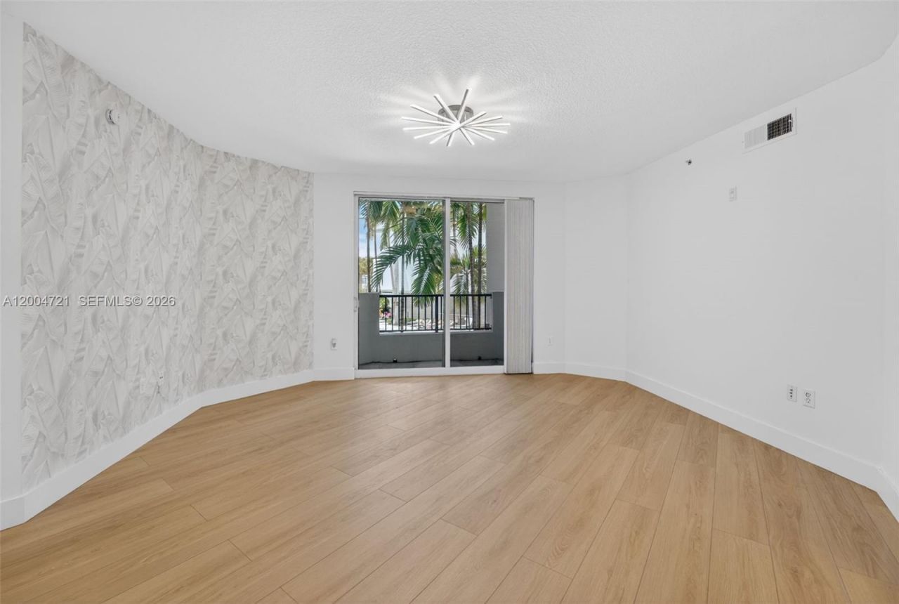 2401 NE 65th St , Unit 205, Fort Lauderdale, FL 33308 Photo