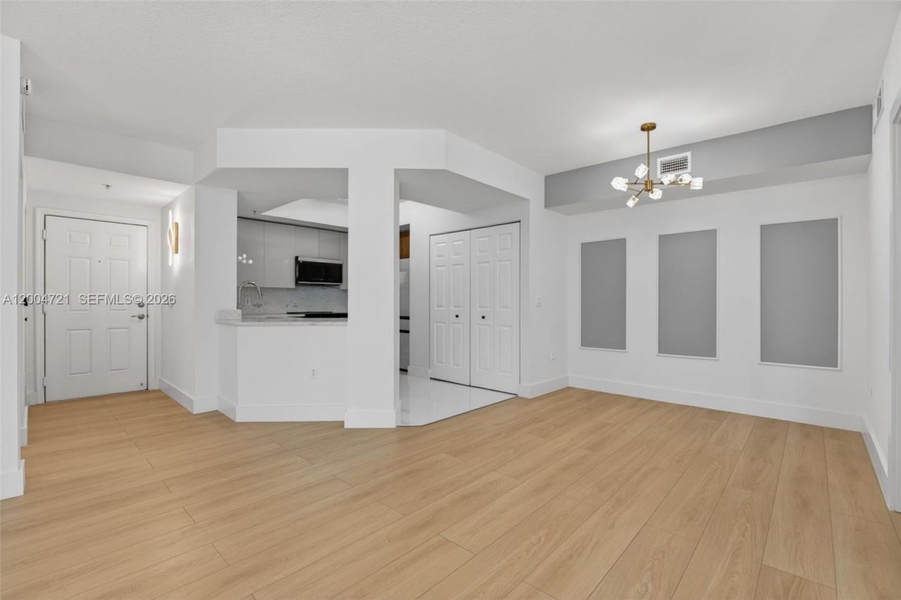 2401 NE 65th St , Unit 205, Fort Lauderdale, FL 33308 Photo