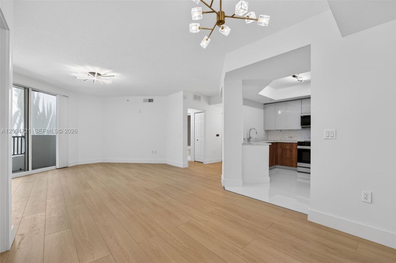 2401 NE 65th St , Unit 205, Fort Lauderdale, FL 33308 Photo