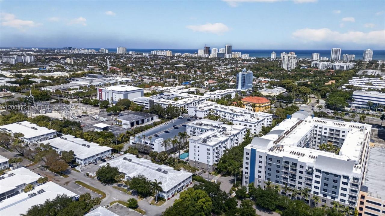 2401 NE 65th St , Unit 205, Fort Lauderdale, FL 33308 Photo