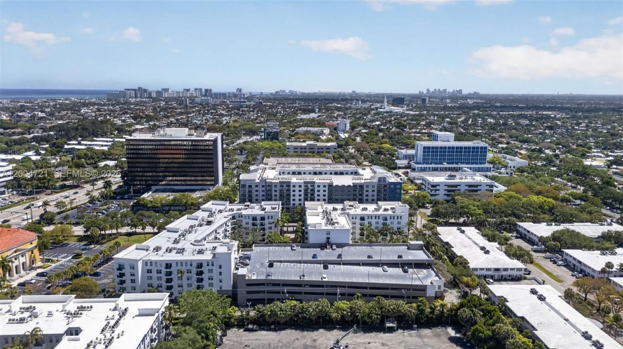 2401 NE 65th St , Unit 205, Fort Lauderdale, FL 33308 Photo