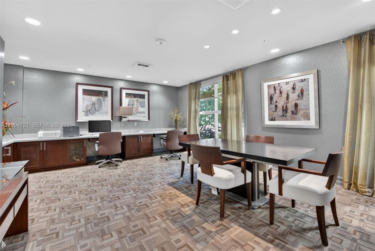 2401 NE 65th St , Unit 205, Fort Lauderdale, FL 33308 Photo
