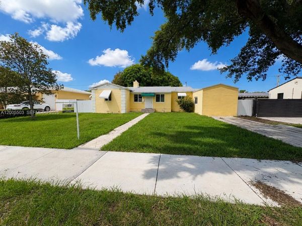 432 Palmetto Dr, Miami Springs, FL 33166
