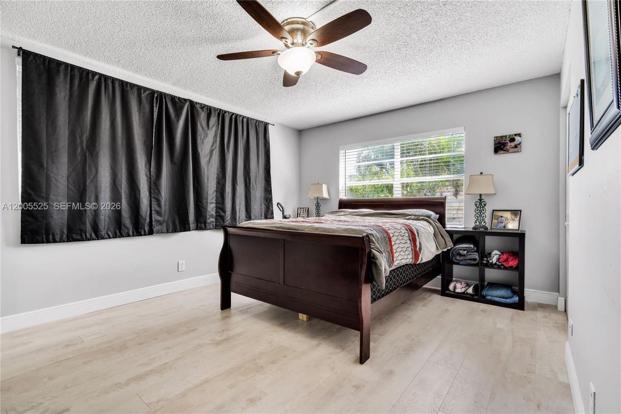 3777 NW 78th Ave, Unit 15A, Davie, FL 33024 Photo