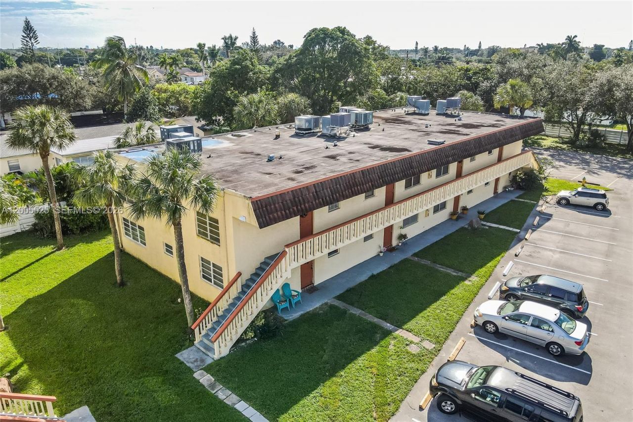 3777 NW 78th Ave, Unit 15A, Davie, FL 33024 Photo