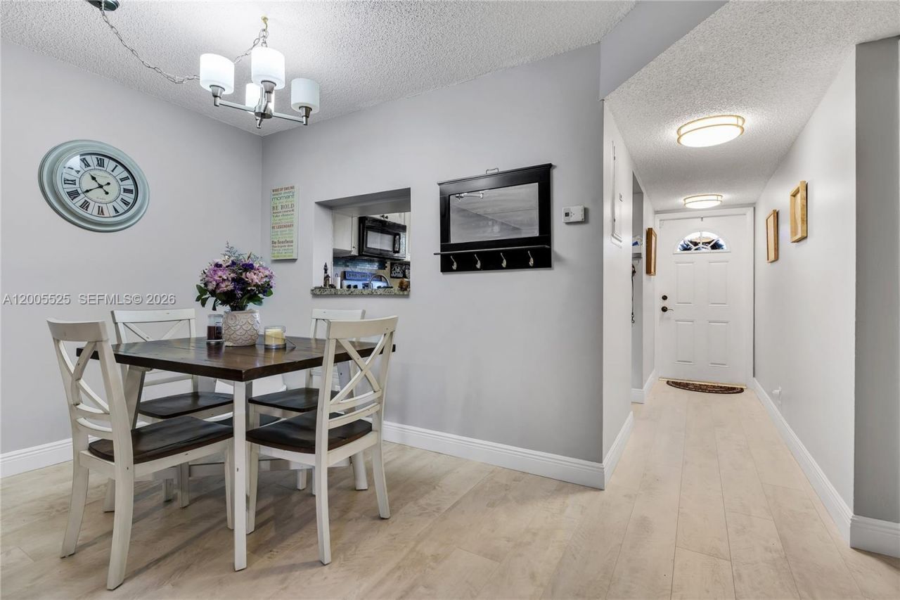 3777 NW 78th Ave, Unit 15A, Davie, FL 33024 Photo