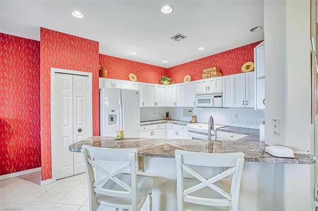 9270 Bayberry Bend, Unit 202, Fort Myers, FL 33908 Photo