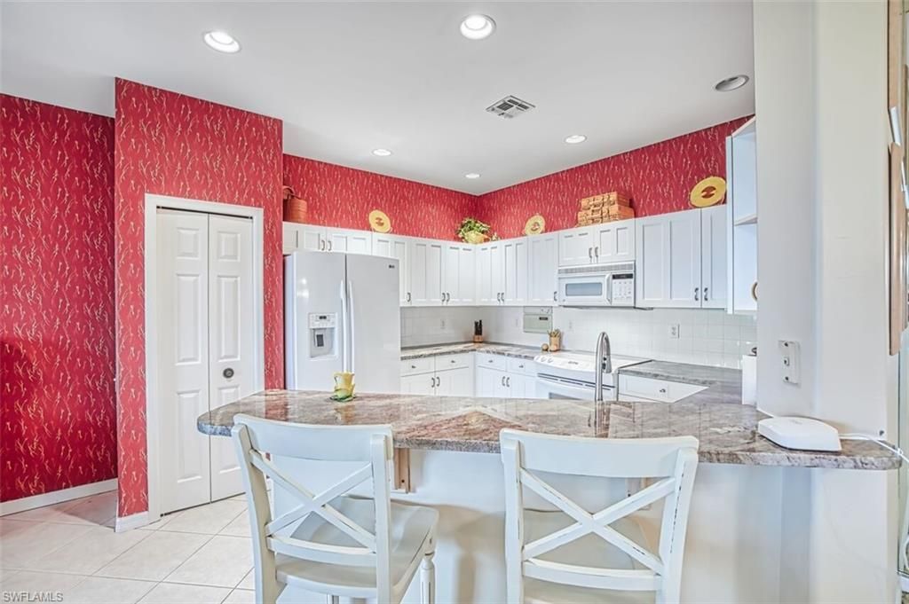 9270 Bayberry Bend, Unit 202, Fort Myers, FL 33908 Photo