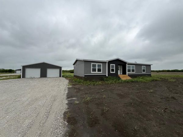 5945 County Road 1017, Joshua, TX 76058