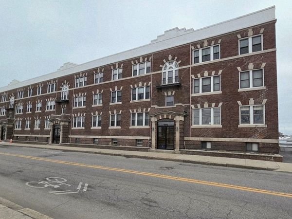 229 Washington Ave, Unit 3A, Winthrop, MA 02152