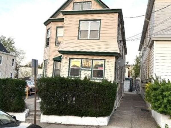 17 Quinn St, Paterson, NJ 07501