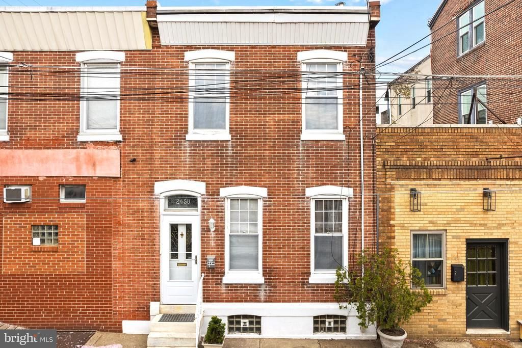 2438 Cedar Street, Philadelphia, PA 19125 Main Photo