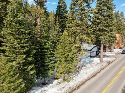 10694 Ponderosa Drive, Truckee, CA 96161 Photo