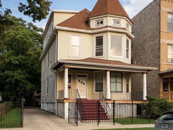 843 N Waller Avenue , Chicago, IL 60651
