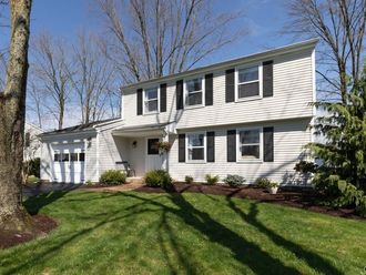 4233 Gemini Path Liverpool, NY 13090