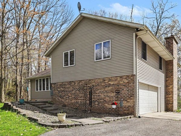 1602 E M 79 Highway, Hastings, MI 49058