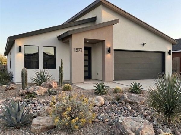 1871 S Manzanita Drive , Pahrump, NV 89048