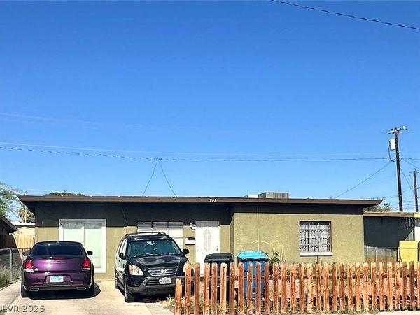 705 Harvard Street , Las Vegas, NV 89107