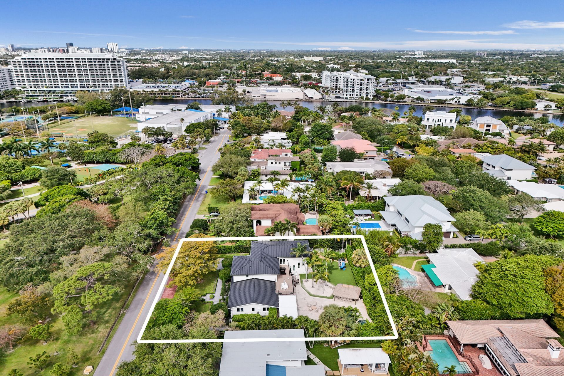 2421 NE 12th Street, Fort Lauderdale, FL 33304 Photo