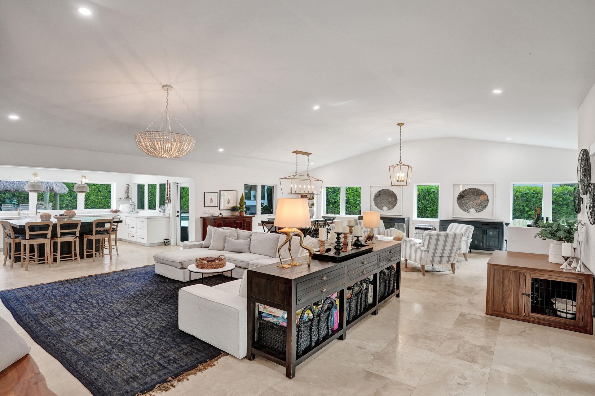 2421 NE 12th Street, Fort Lauderdale, FL 33304 Photo