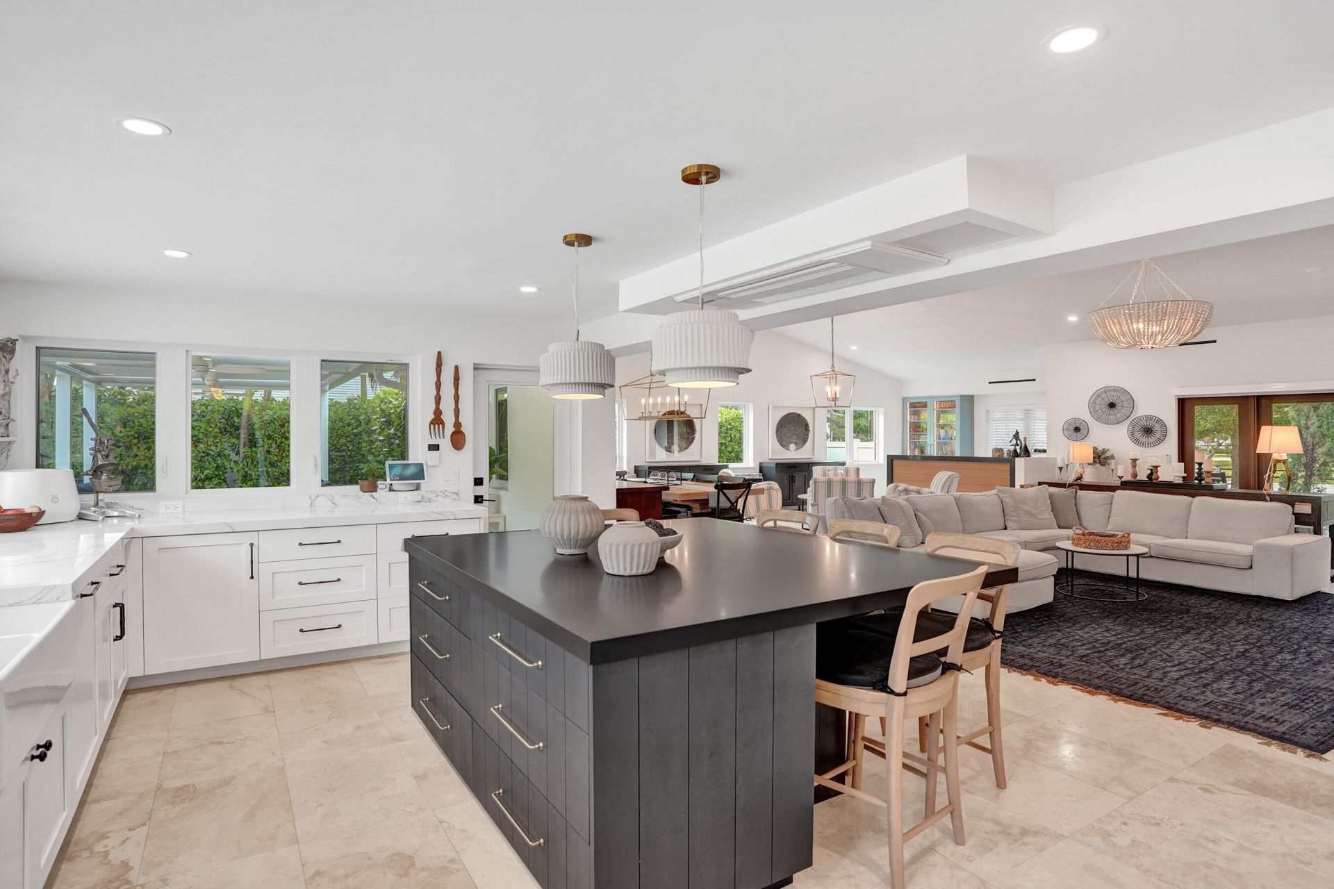 2421 NE 12th Street, Fort Lauderdale, FL 33304 Photo