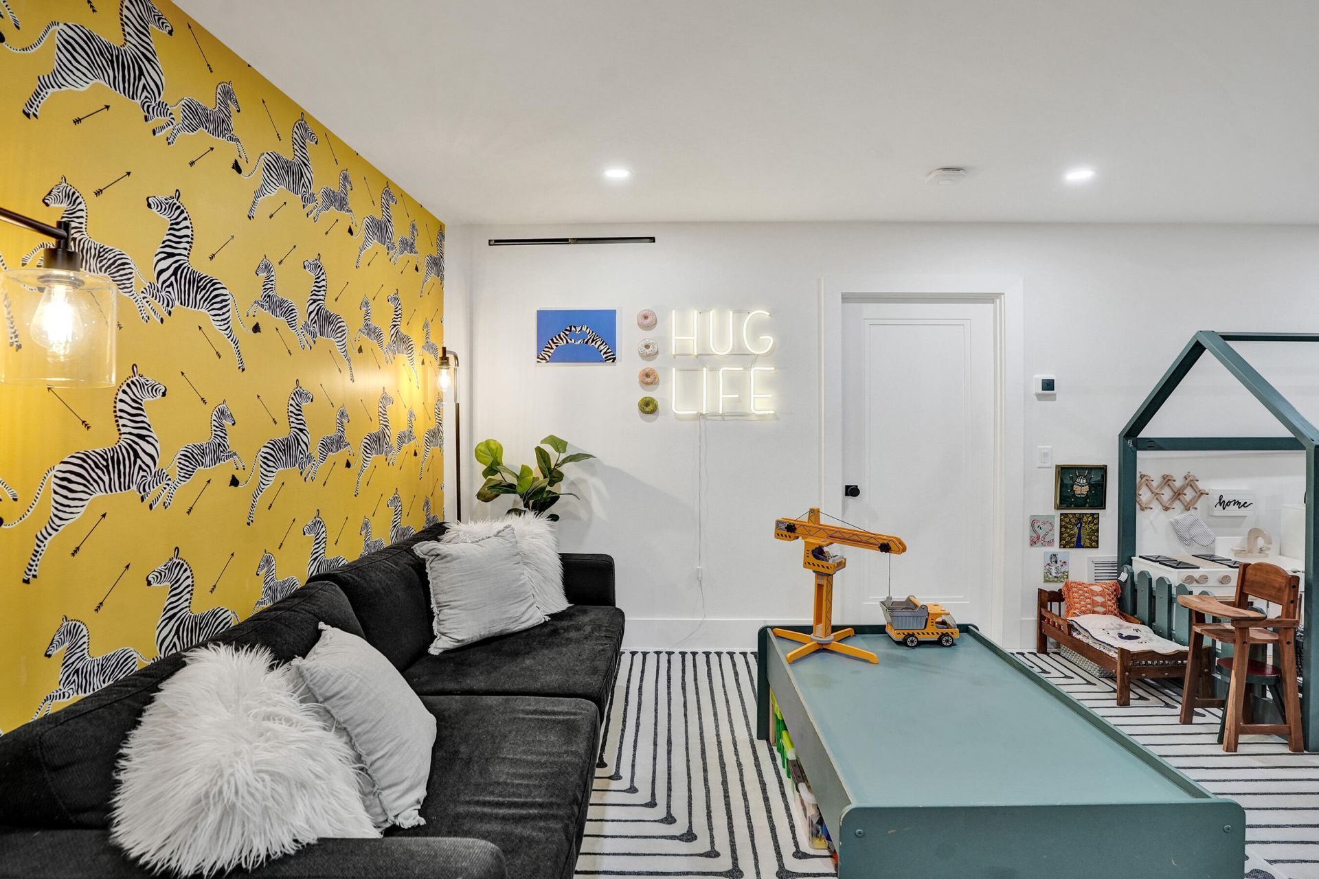 2421 NE 12th Street, Fort Lauderdale, FL 33304 Photo