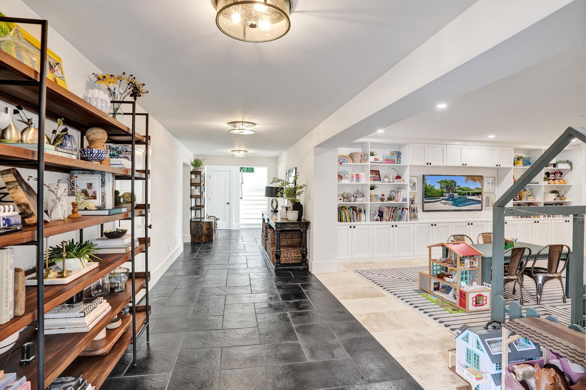 2421 NE 12th Street, Fort Lauderdale, FL 33304 Photo