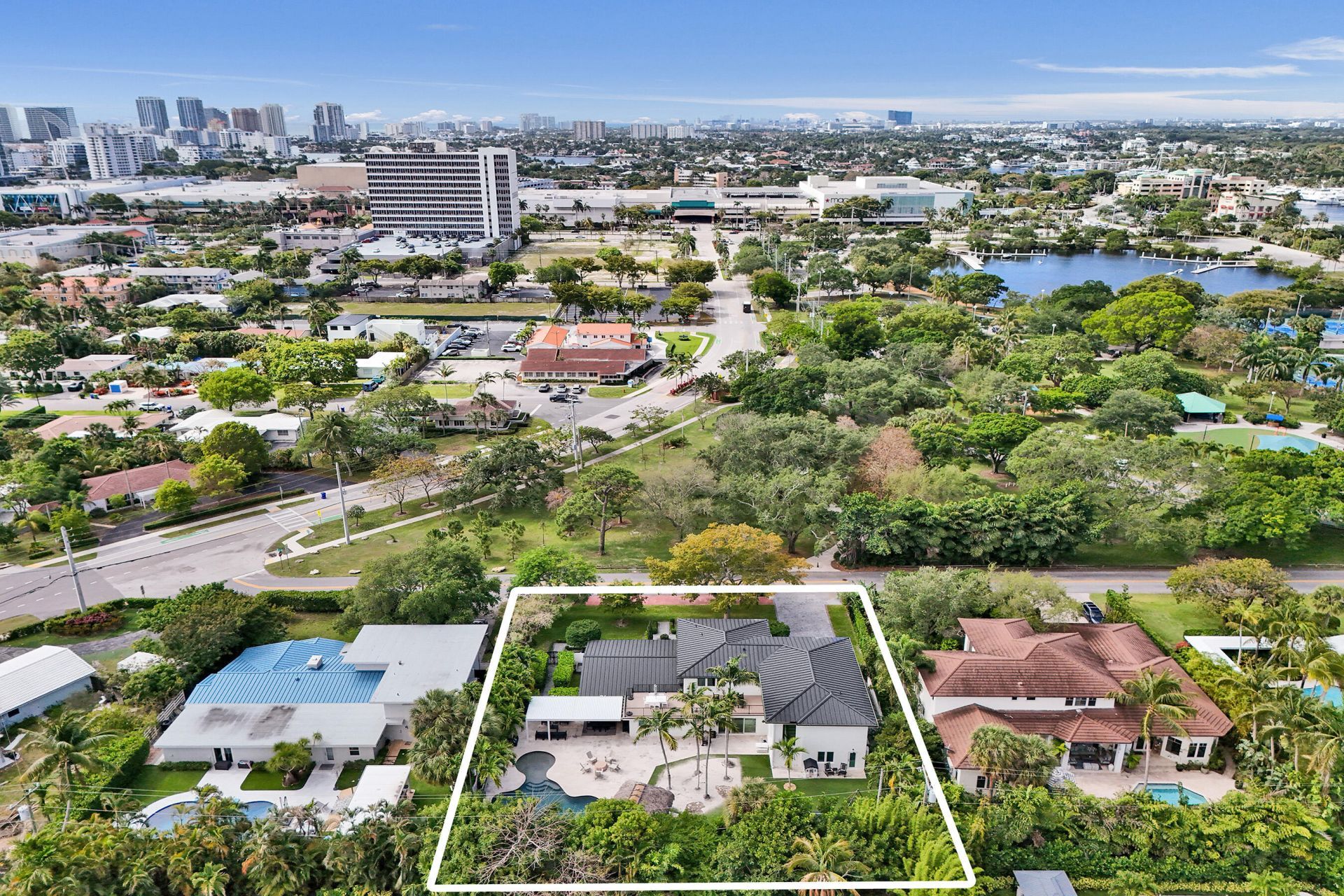 2421 NE 12th Street, Fort Lauderdale, FL 33304 Photo