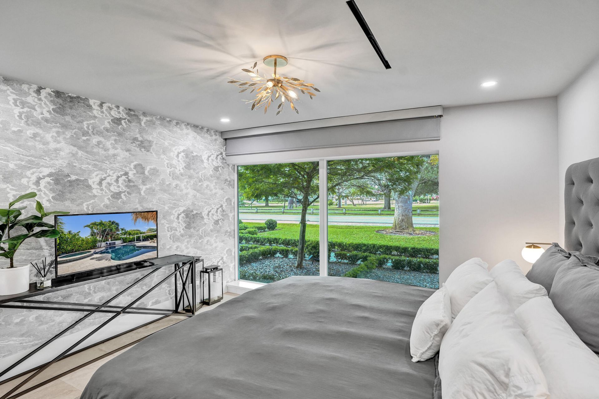 2421 NE 12th Street, Fort Lauderdale, FL 33304 Photo