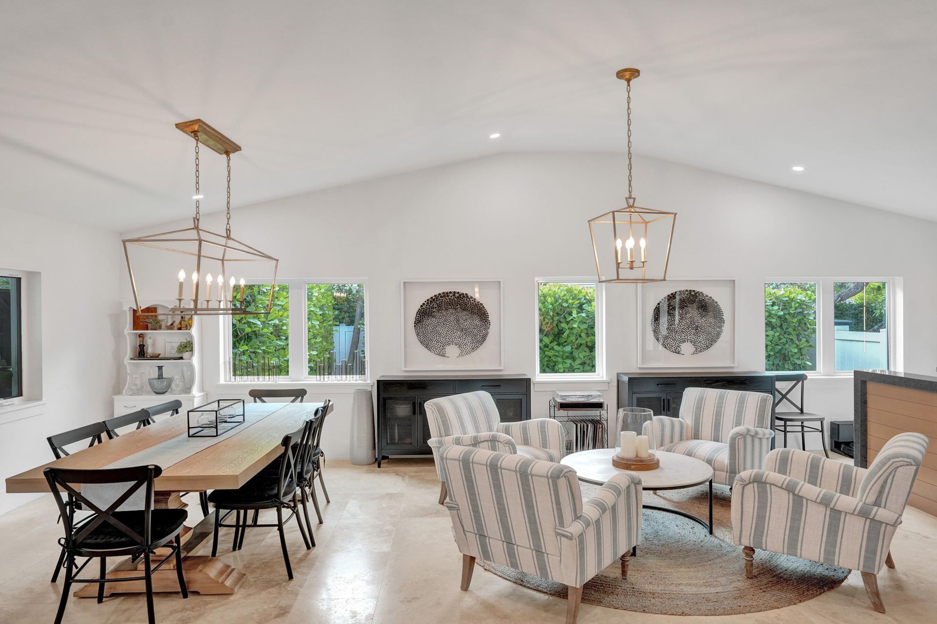 2421 NE 12th Street, Fort Lauderdale, FL 33304 Photo