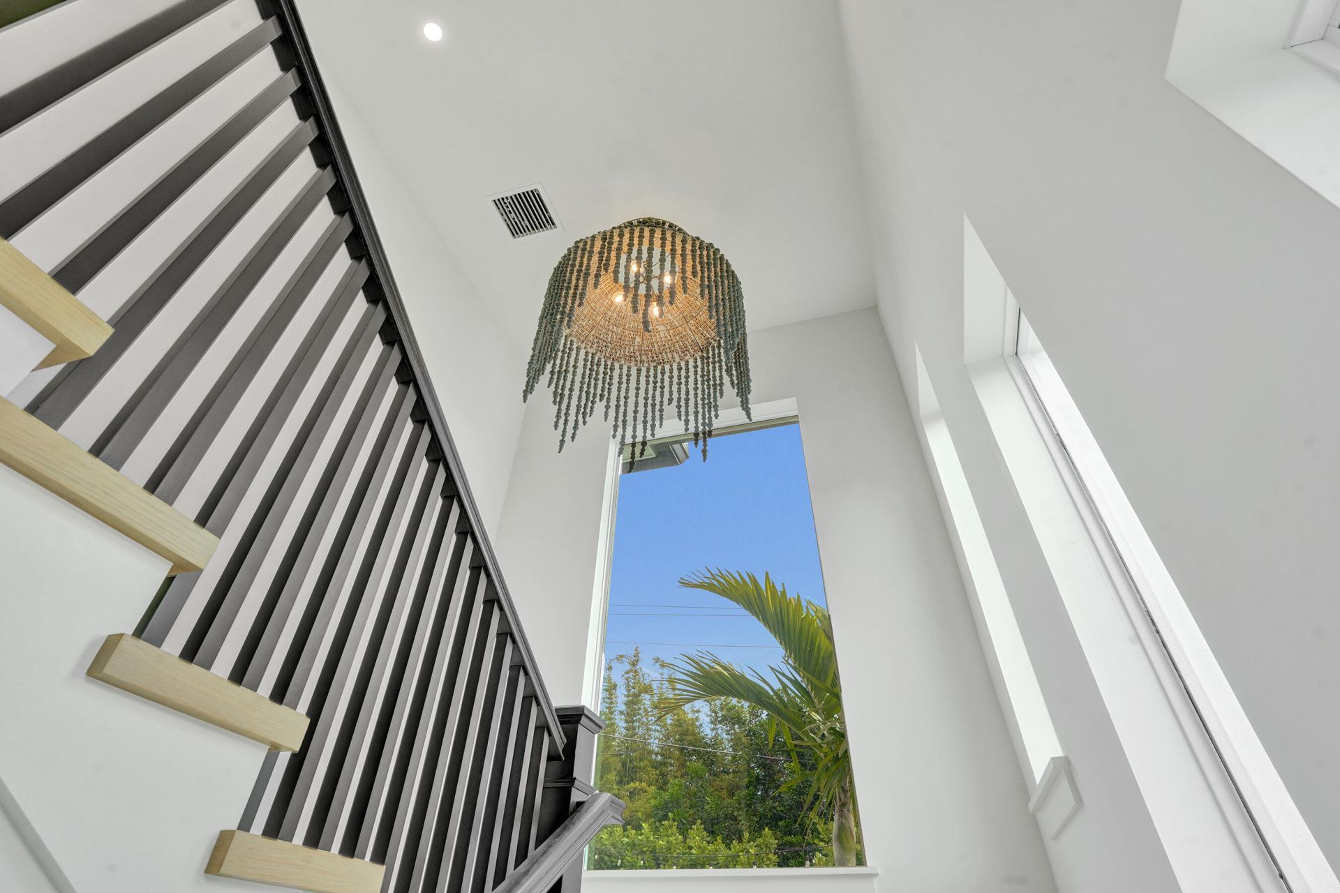 2421 NE 12th Street, Fort Lauderdale, FL 33304 Photo