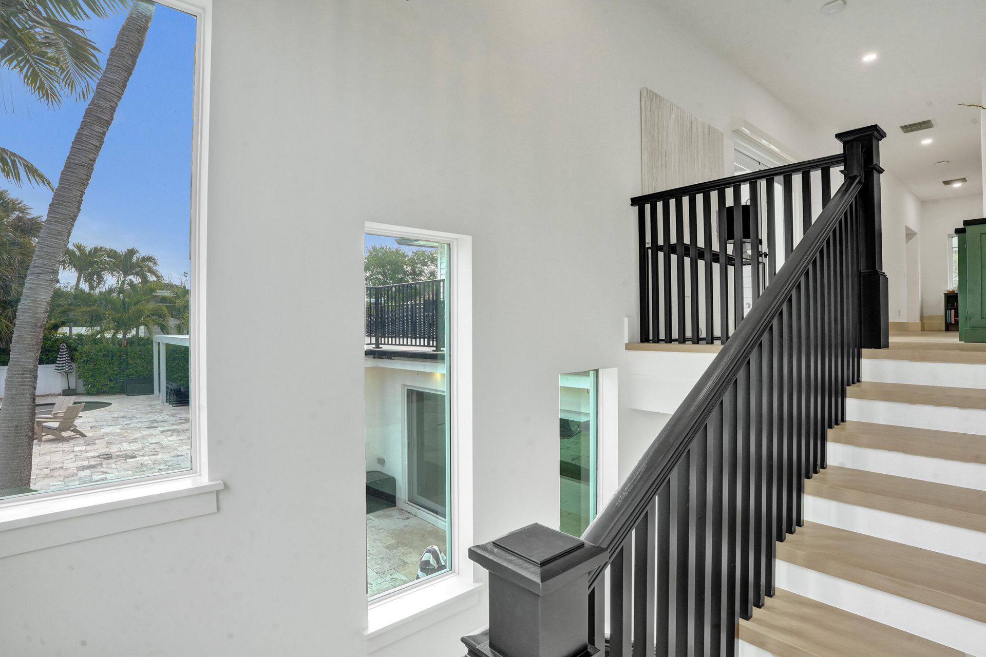 2421 NE 12th Street, Fort Lauderdale, FL 33304 Photo