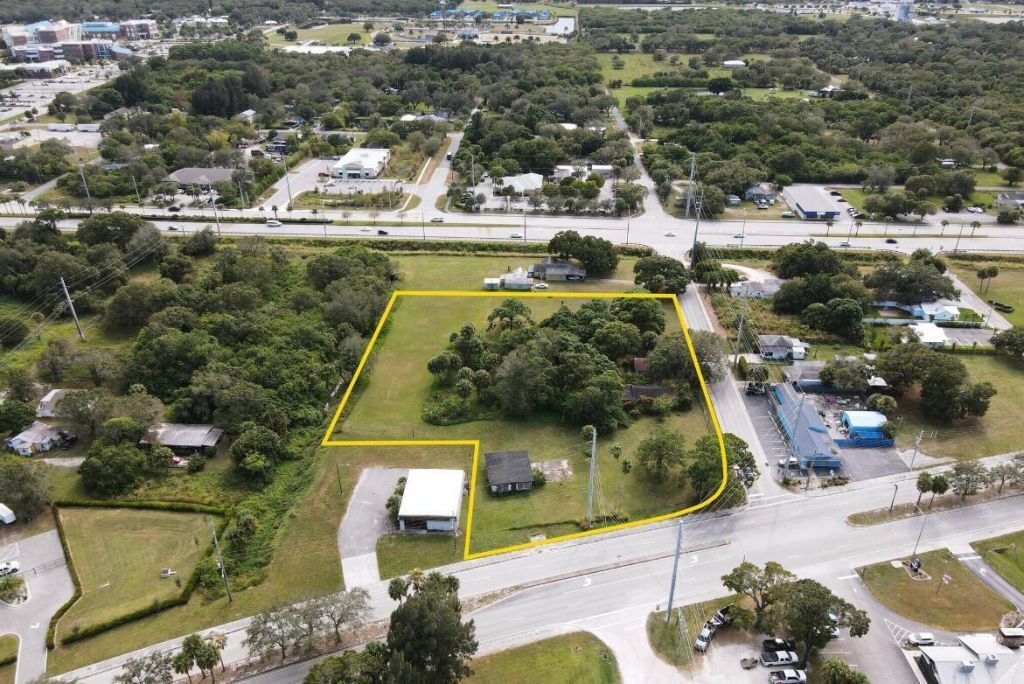 3805 Okeechobee Road, Fort Pierce, FL 34982 Photo