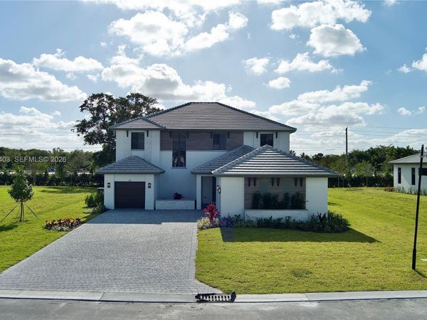 2391 SW 123rd Ter , Davie, FL 33325