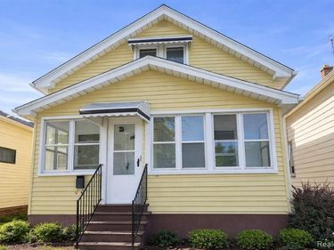 11819 Fleming Street, Hamtramck, MI 48212