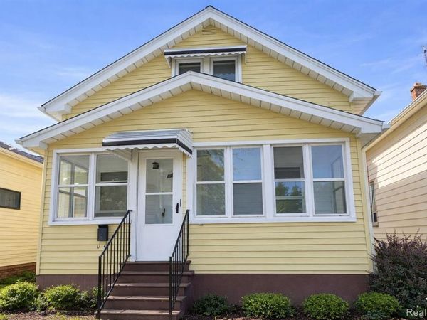 11819 Fleming Street, Hamtramck, MI 48212