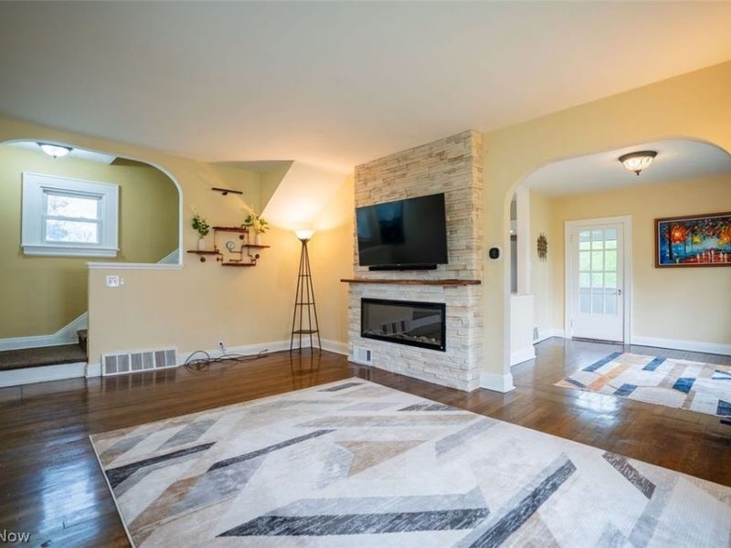 3390 Charles Street, Cuyahoga Falls, OH 44221 Photo 4