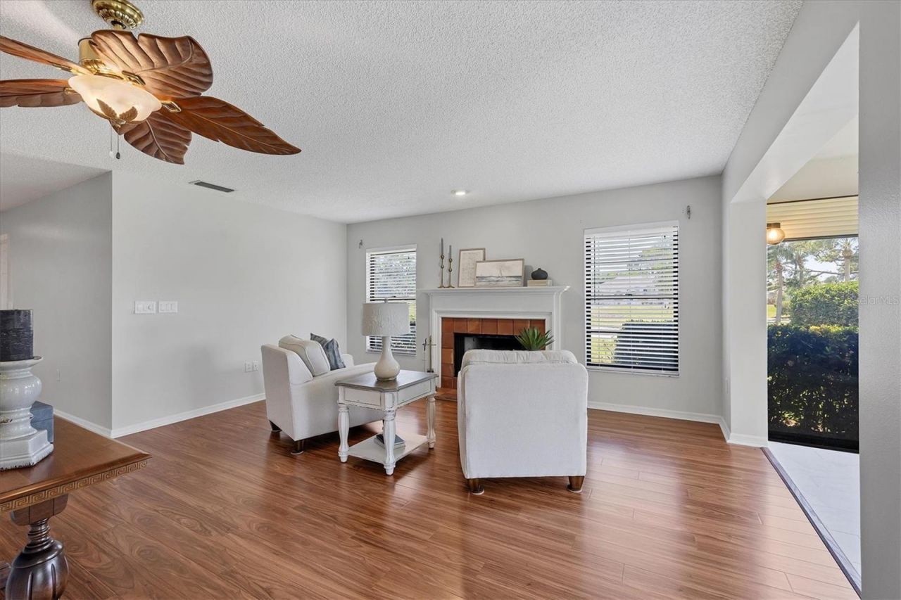 7374 Royal Birkdale Drive, Unit 15D, Sarasota, FL 34238 Photo