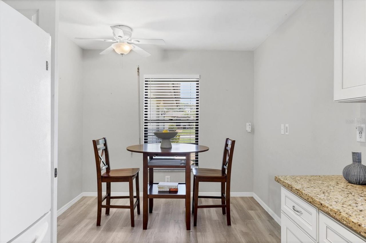 7374 Royal Birkdale Drive, Unit 15D, Sarasota, FL 34238 Photo