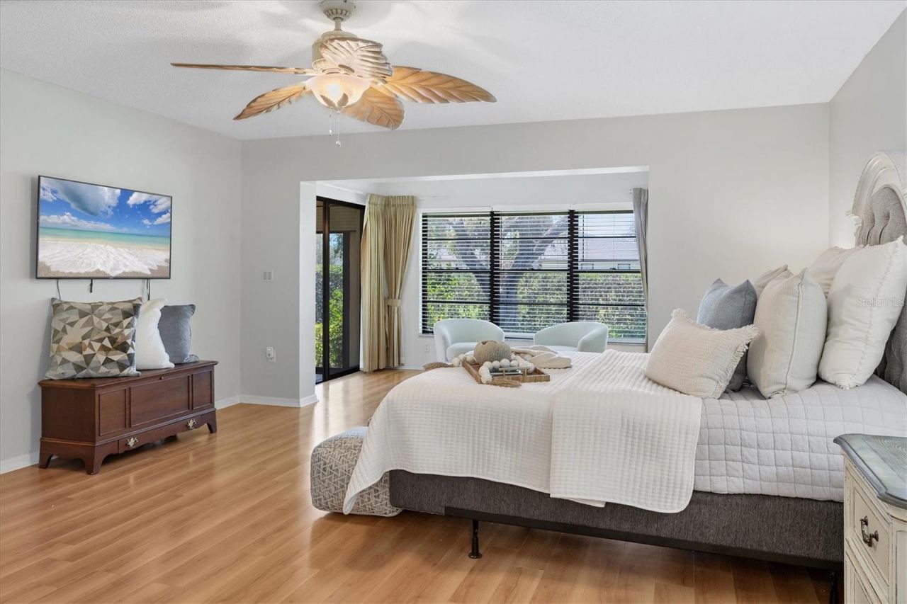 7374 Royal Birkdale Drive, Unit 15D, Sarasota, FL 34238 Photo