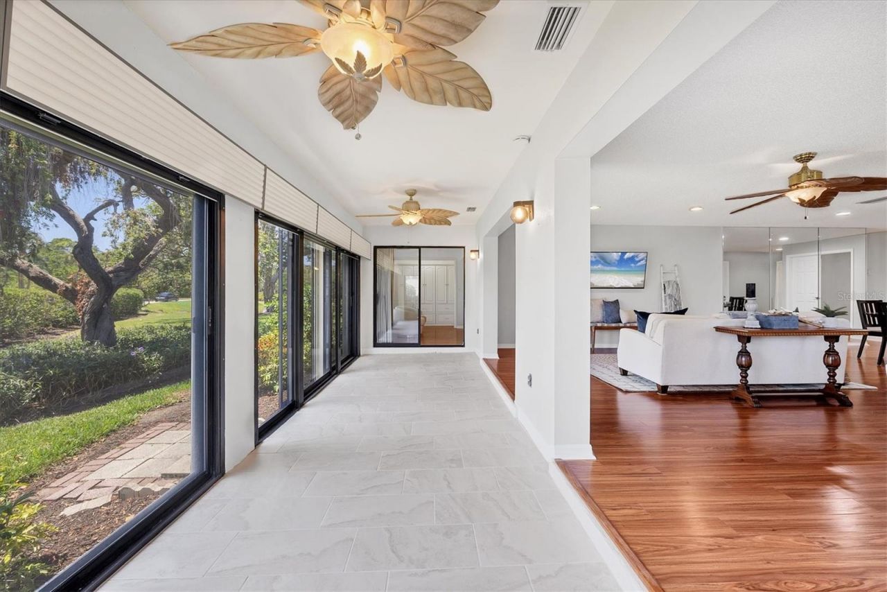 7374 Royal Birkdale Drive, Unit 15D, Sarasota, FL 34238 Photo