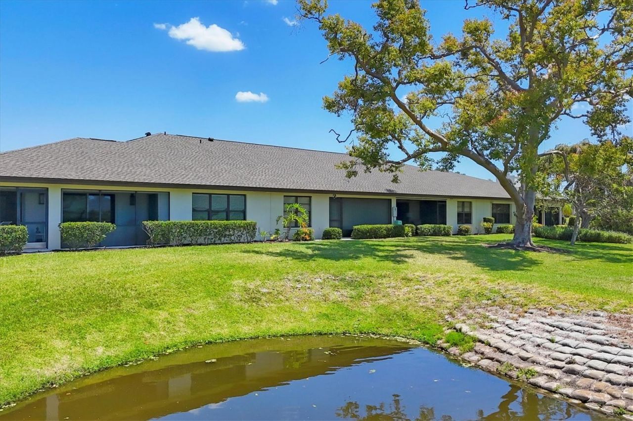 7374 Royal Birkdale Drive, Unit 15D, Sarasota, FL 34238 Photo
