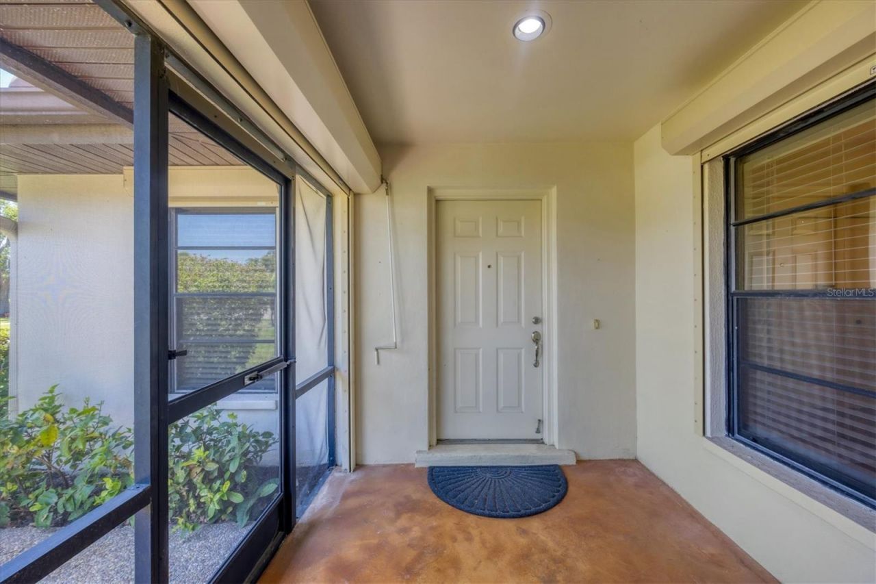 7374 Royal Birkdale Drive, Unit 15D, Sarasota, FL 34238 Photo