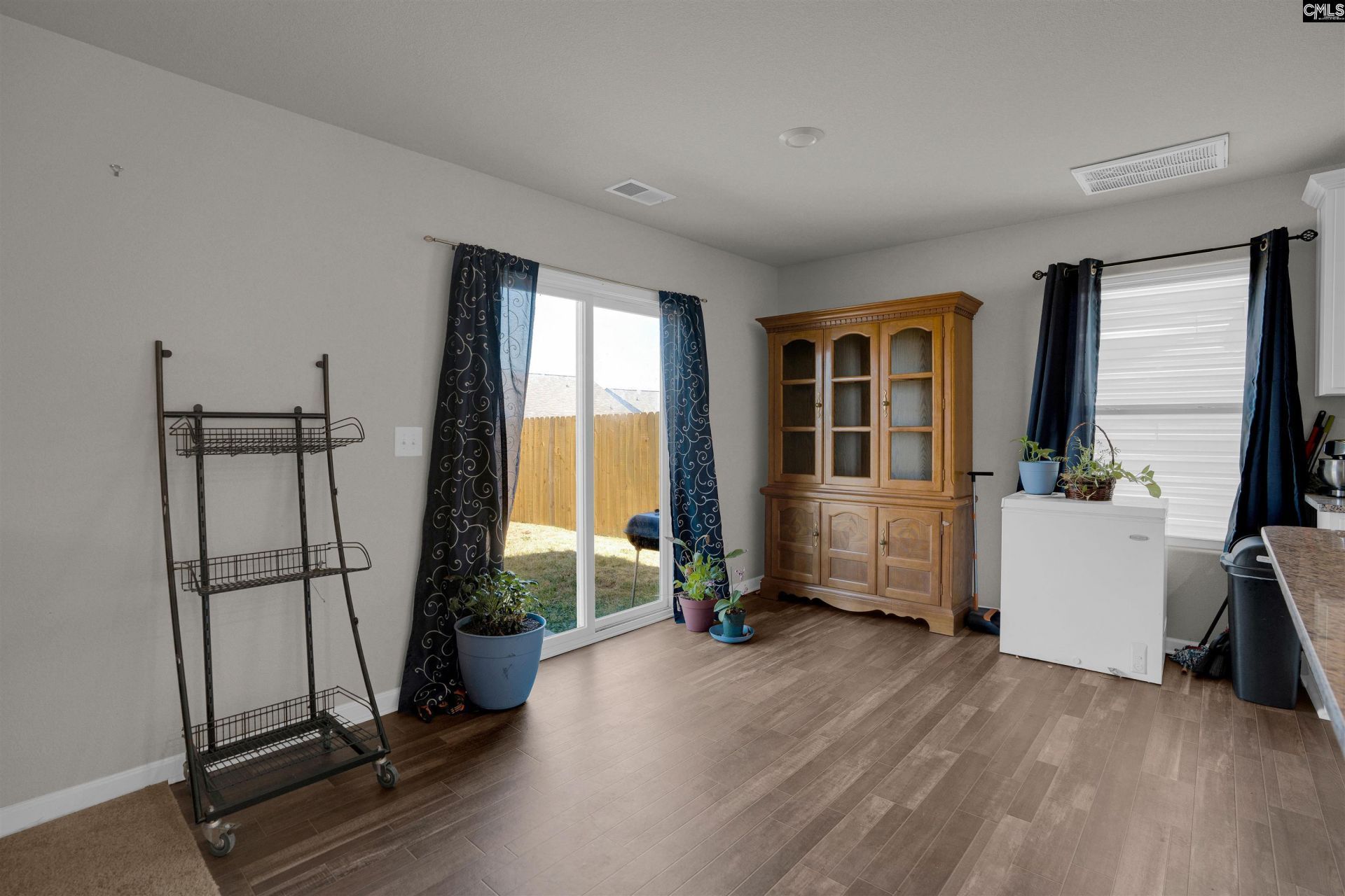 1150 Mission Grass Road  Photo 9